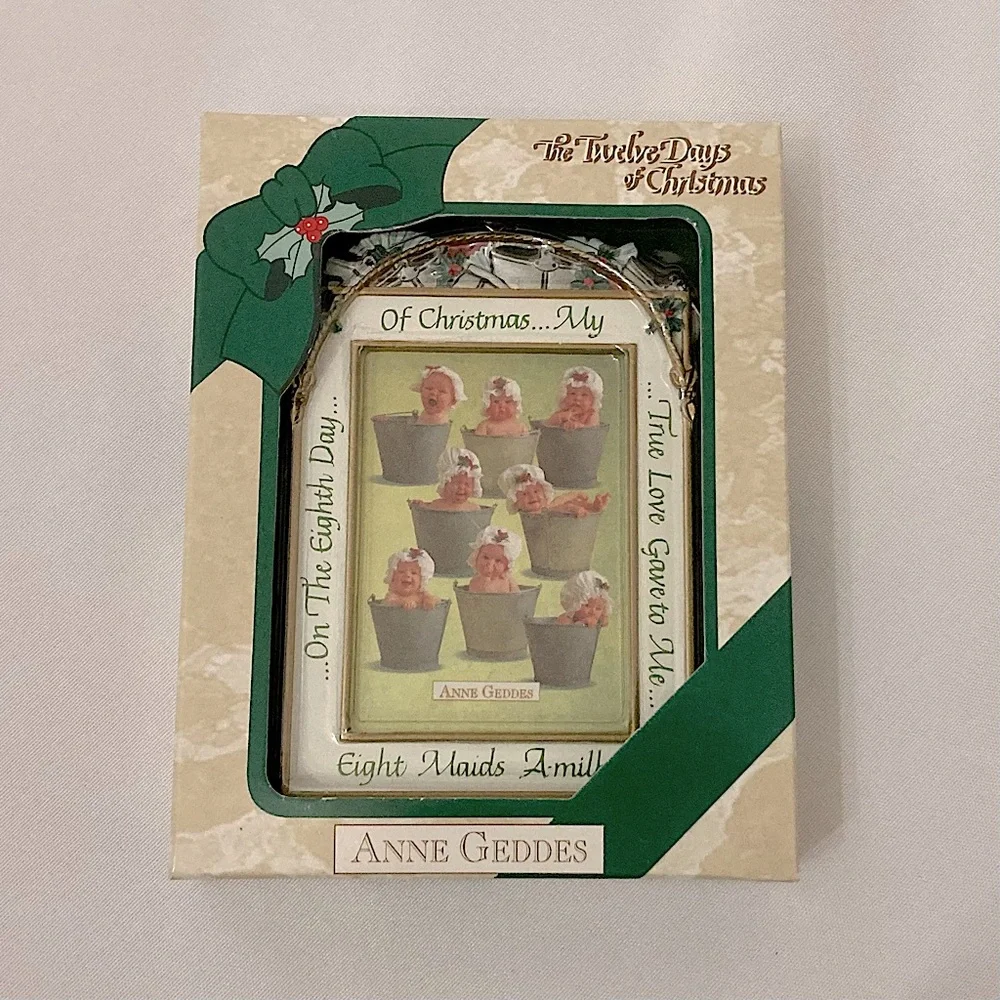⭐️ Vintage Anne Geddes On The Eighth Day Of Christmas Ornament